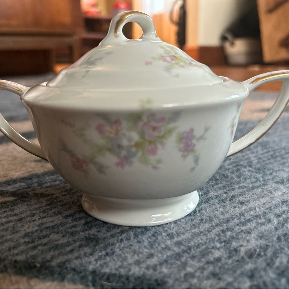 JACKSON White Floral Sugar Bowl